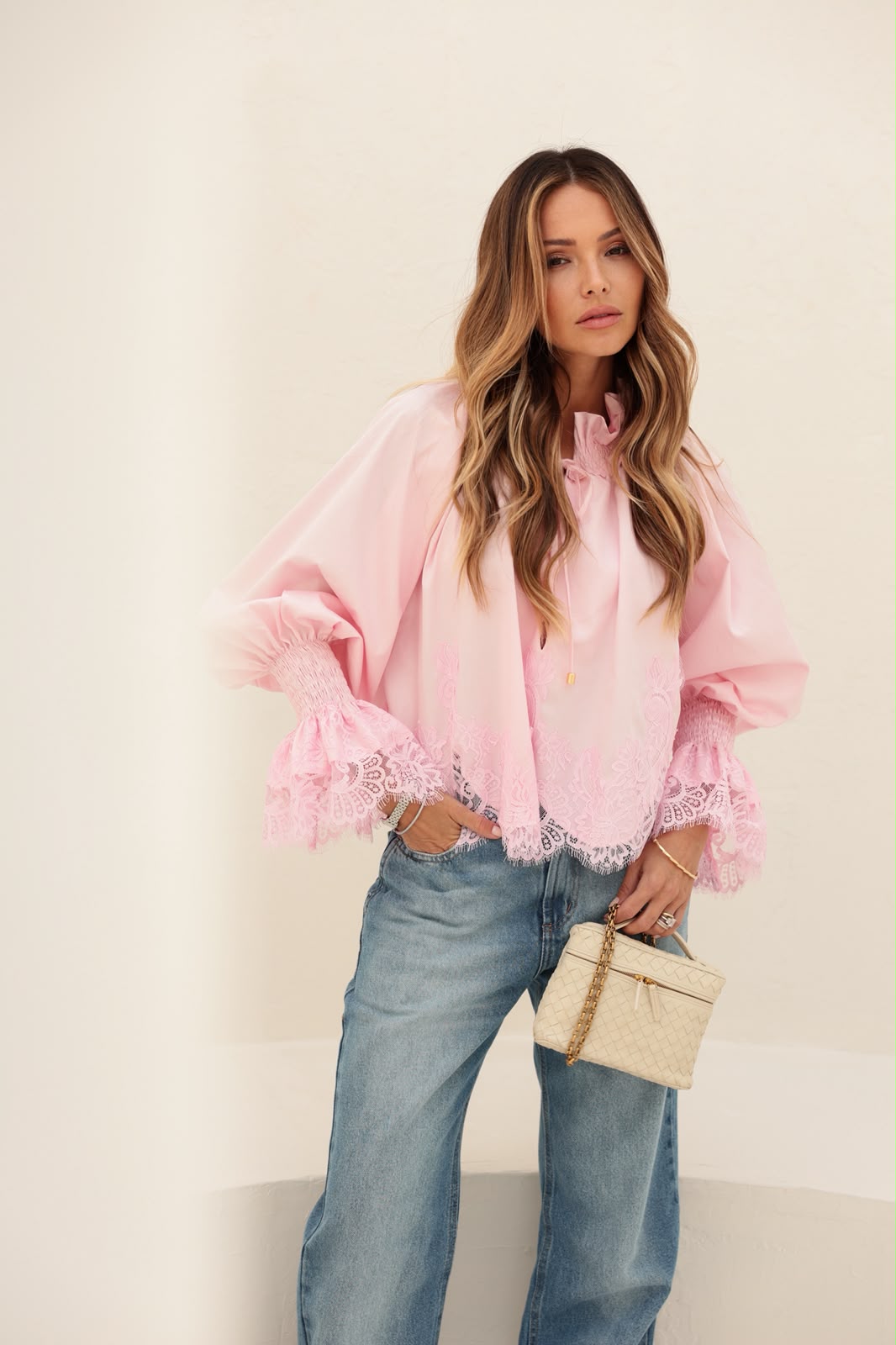 BLUSA C/ RENDA