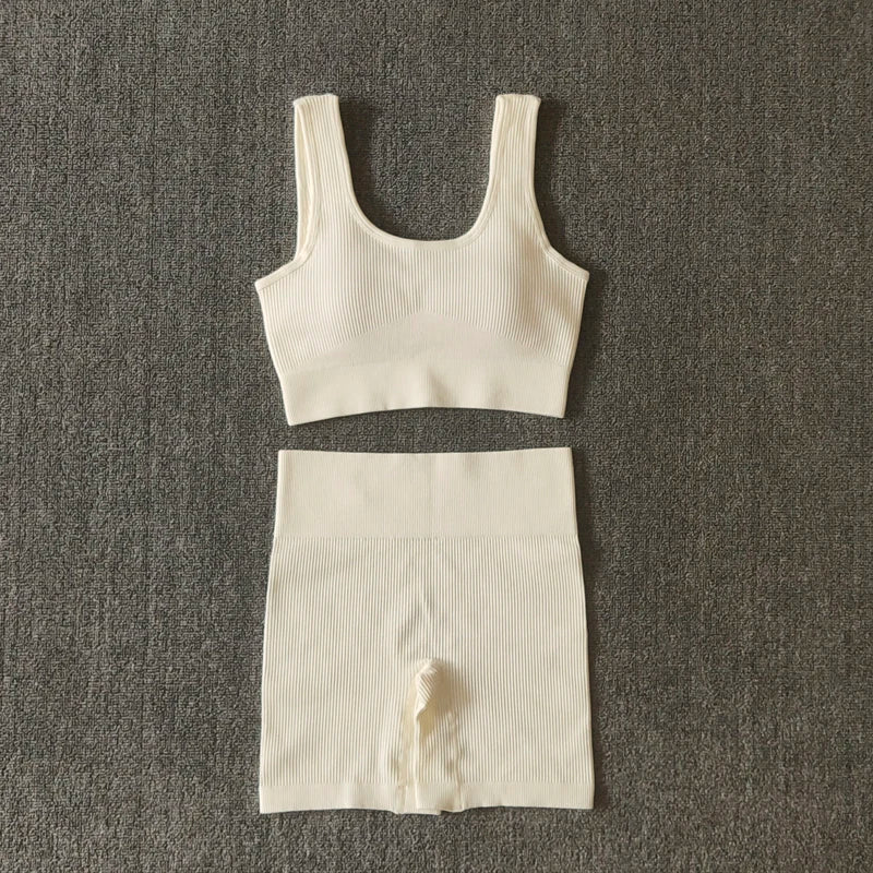 48087700668729|48087700701497|48087700734265