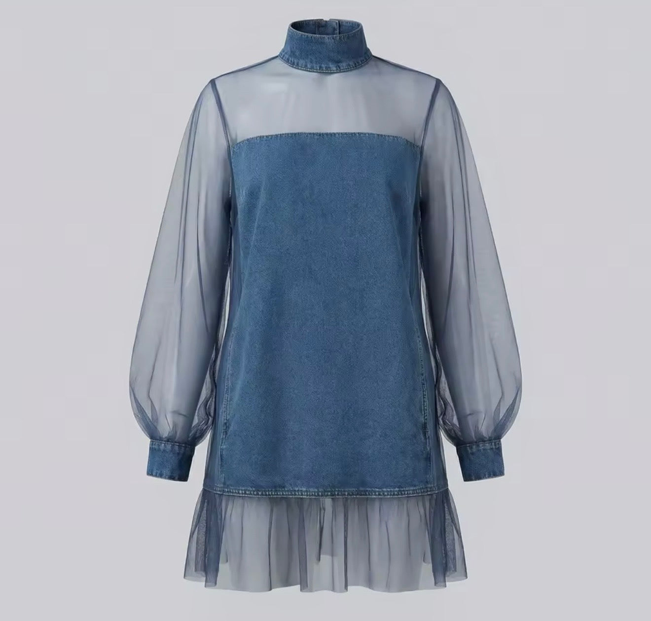Vestido jeans c/ tule