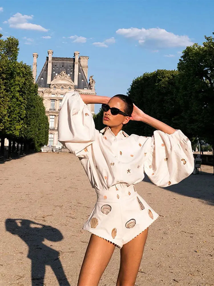 48245098938681|48245098971449|48245099004217